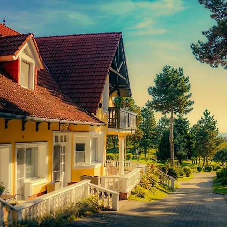 Lägenhet Panorama Haz Gyenesdiás